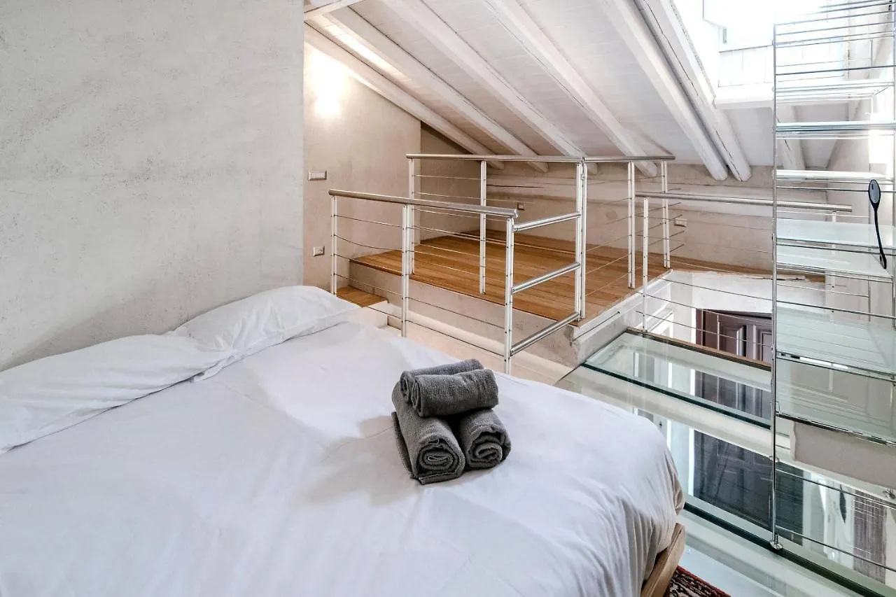 Apartament House Of Glass Cathedral View - The House Of Travelers Como Włochy